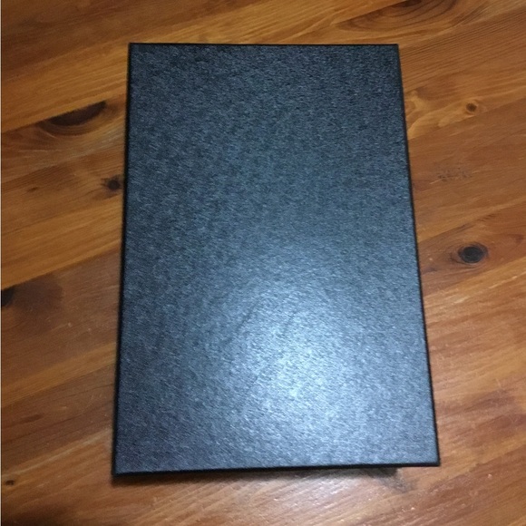 CHANEL EMPTY BOX W/2 NEW DUST BAGS SOME TISSUE BOOK-FINAL PRICE - Picture 2 of 16